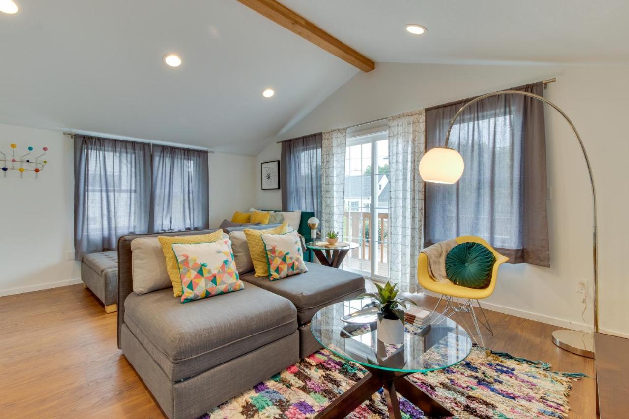 New Portland Neighborhood Studio Luaran gambar