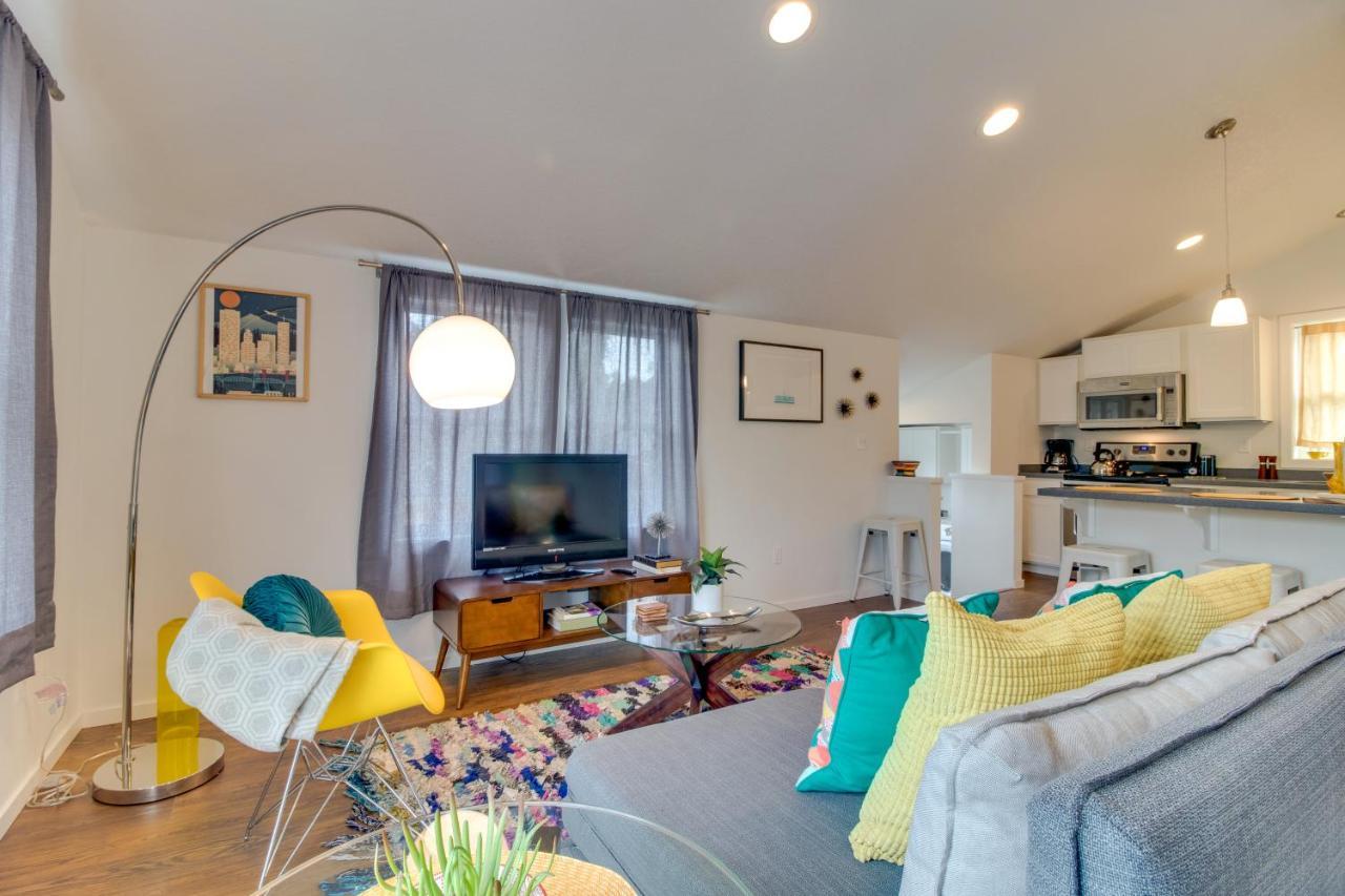 New Portland Neighborhood Studio Luaran gambar